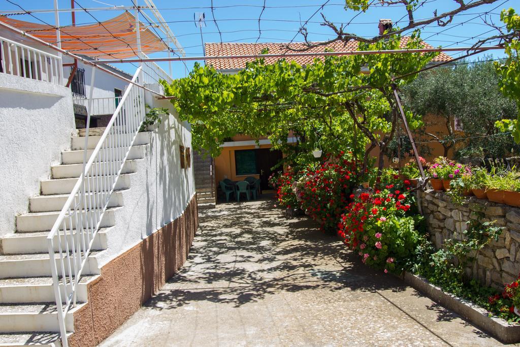 Apartments Stefanovski Paradiso Veli Losinj Room photo